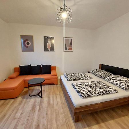 Utulny Apartman V Centre Bb Banska Bystrica Exterior photo